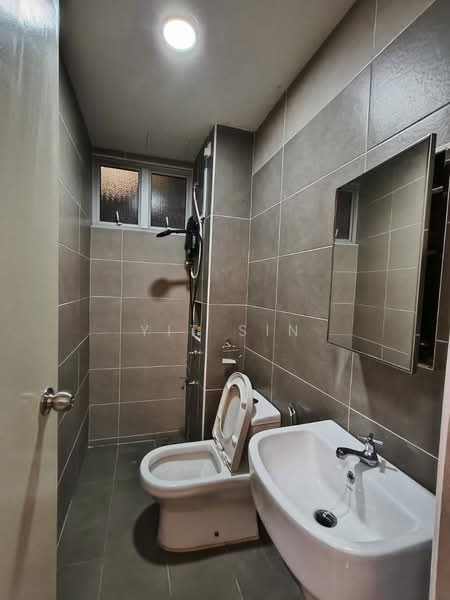 Service Residence for Rent at D'Putra Suites - Yit Sin - Bathroom - PropertyGuru.com.my