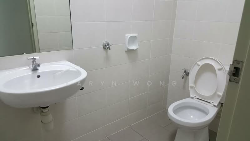 Service Residence for Sale at V Residence 3 @ Sunway Velocity - Karyn Wong - Bathroom - PropertyGuru.com.my