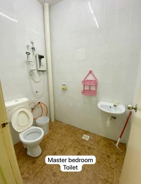 1-storey Terraced House for Sale in Taman JP Perdana (Johor Bahru) - Coco Feng Lily - Bathroom - PropertyGuru.com.my