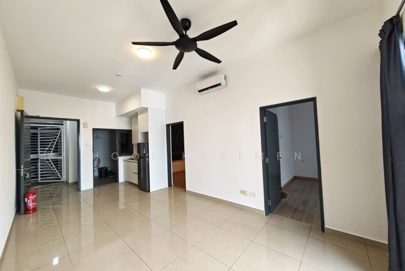 Kediaman Servis untuk Dijual di Aera Residence - Hooi Karlmen - Living Room - PropertyGuru.com.my