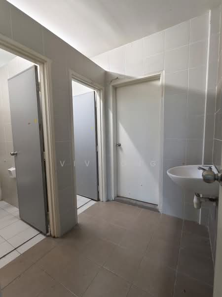 Kilang untuk Disewa di Johor Bahru (Johor) - Vivi Ong - Bathroom - PropertyGuru.com.my