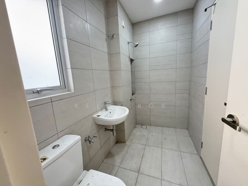 Terraced House for Rent in Kota Emerald (Rawang) - Kelly Kok - Bathroom - PropertyGuru.com.my