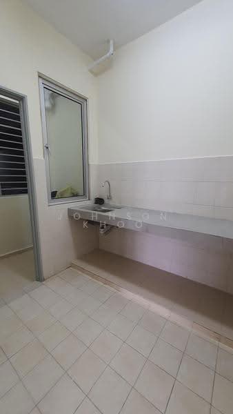 Pangsapuri untuk Dijual di Baiduri Court Apartment - Johnson Khoo - Kitchen - PropertyGuru.com.my