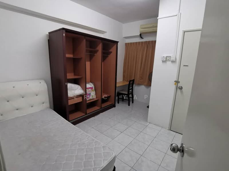 Kondominium untuk Dijual di Forest Green - Eric Yap - Bedroom - PropertyGuru.com.my