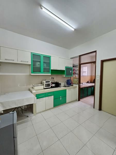Service Residence for Sale at R&F Princess Cove Phase 1 - Kimberly Tay - Kitchen - PropertyGuru.com.my