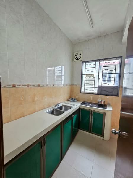 Service Residence for Sale at R&F Princess Cove Phase 1 - Kimberly Tay - Kitchen - PropertyGuru.com.my