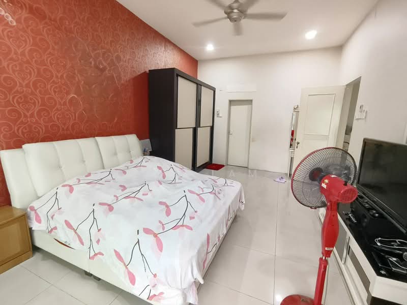 2-storey Terraced House for Sale in Taman Pengkalan Barat (Ipoh) - Sam Lam - Bedroom - PropertyGuru.com.my