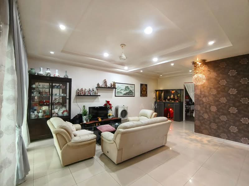2-storey Terraced House for Sale in Taman Pengkalan Barat (Ipoh) - Sam Lam - Living Room - PropertyGuru.com.my