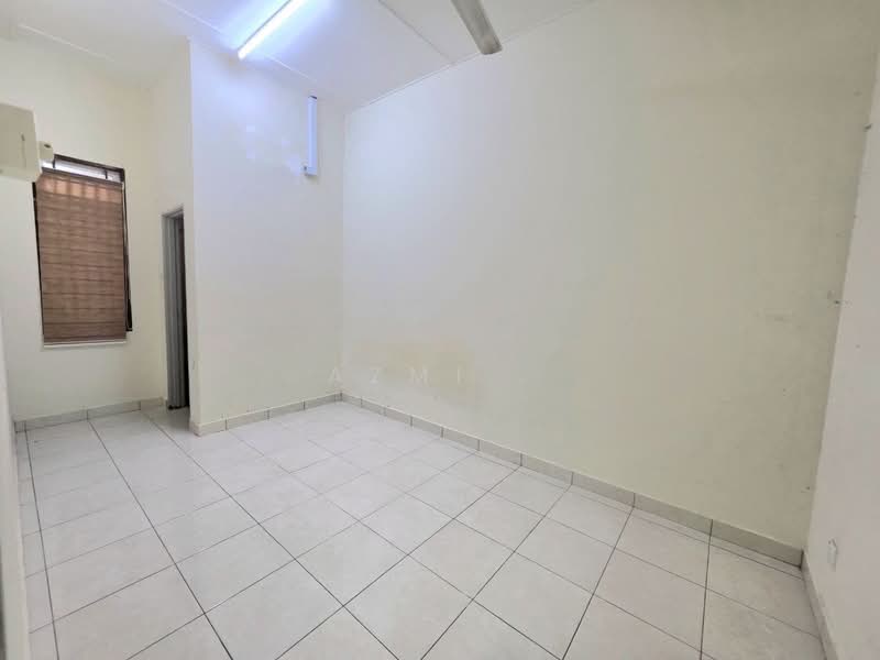 Rumah Teres 1 Tingkat untuk Dijual di Banting (Selangor) - Azmi . - PropertyGuru.com.my