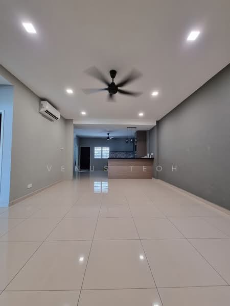 Rumah Berkembar untuk Dijual di Tanjung Bungah (Penang) - Venus Teoh - Living Room - PropertyGuru.com.my