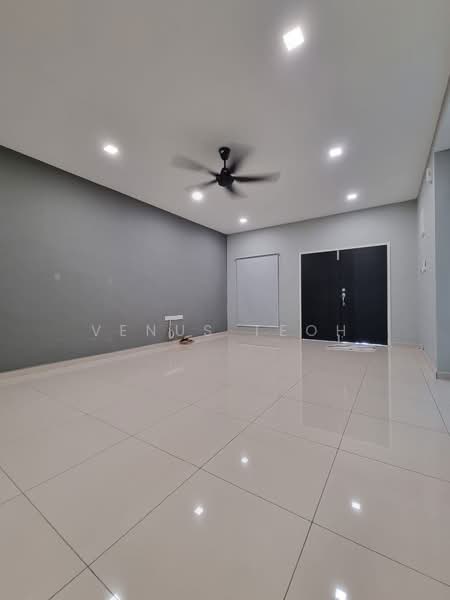 Rumah Berkembar untuk Dijual di Tanjung Bungah (Penang) - Venus Teoh - Living Room - PropertyGuru.com.my