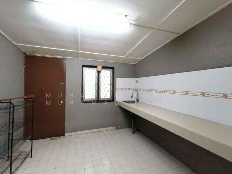 Bungalow for Rent in Shah Alam (Selangor) - Muhamad Irfan Muhamad Hafiz - Kitchen - PropertyGuru.com.my