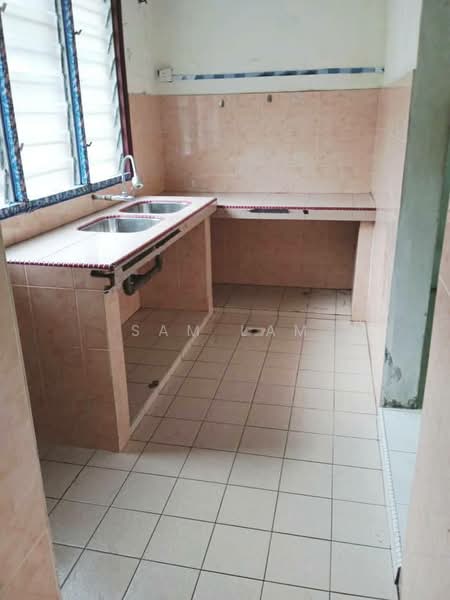 2-storey Terraced House for Sale in Taman Silibin (Ipoh) - Sam Lam - Kitchen - PropertyGuru.com.my