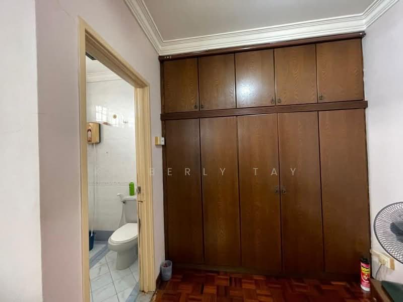 Kondominium untuk Dijual di Bay Point @ Country Garden Danga Bay - Kimberly Tay - Bathroom - PropertyGuru.com.my