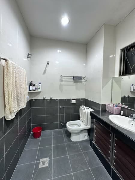 Rumah Berkembar untuk Dijual di Laman Residen Kipark Sri Utara (Batu Caves) - Alison Chiu - Bathroom - PropertyGuru.com.my