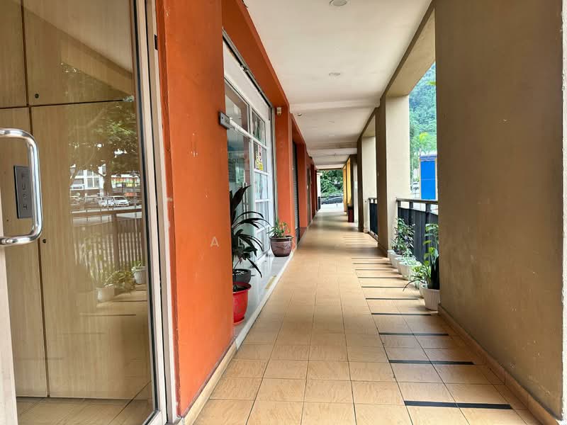 Office for Sale in Bandar Damansara Perdana (Damansara Perdana) - Alan . - Corridor - PropertyGuru.com.my