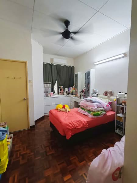 2-storey Terraced House for Sale in Bandar Utama 4 (Bandar Utama) - Dickson Cheong - Bedroom - PropertyGuru.com.my