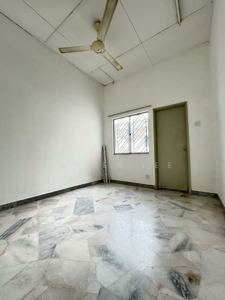 2-storey Terraced House for Sale in BANDAR PUCHONG JAYA (Puchong) - Jayden Lee - Interior - PropertyGuru.com.my