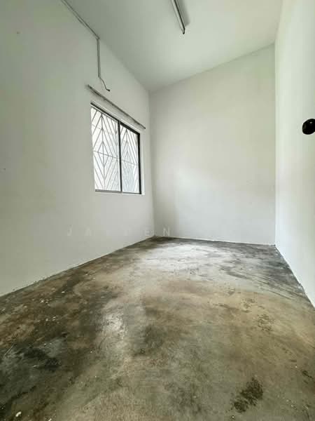 2-storey Terraced House for Sale in BANDAR PUCHONG JAYA (Puchong) - Jayden Lee - Interior - PropertyGuru.com.my