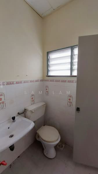 2-storey Terraced House for Sale in Bercham (Ipoh) - Sam Lam - Bathroom - PropertyGuru.com.my
