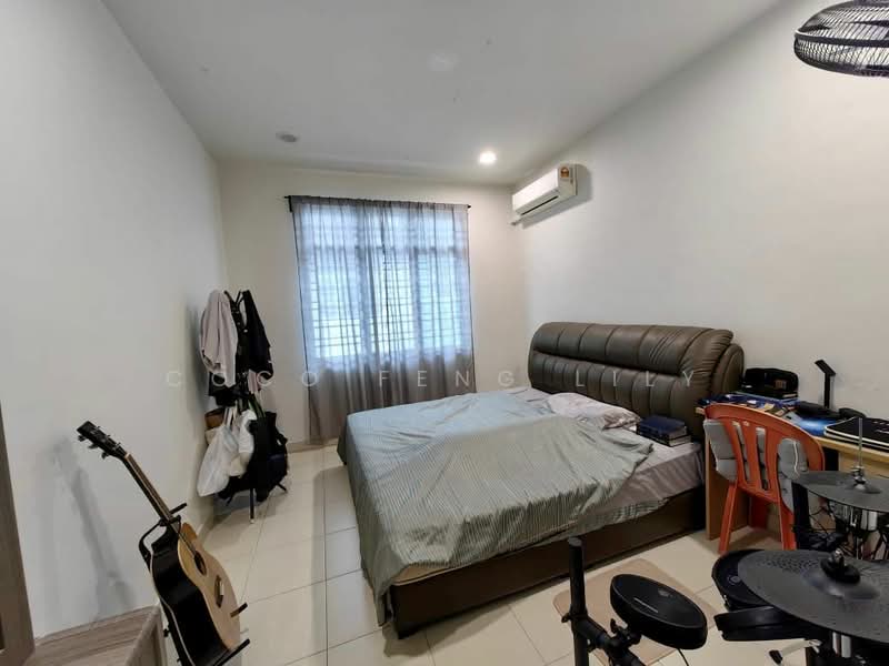 2-storey Terraced House for Sale in Taman Seri Austin (Tebrau) - Coco Feng Lily - Bedroom - PropertyGuru.com.my