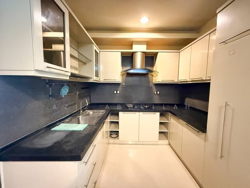 Rumah Teres 2 Tingkat untuk Dijual di Taman Tun Dr Ismail (Kuala Lumpur) - Aziz Abdullah - Kitchen - PropertyGuru.com.my