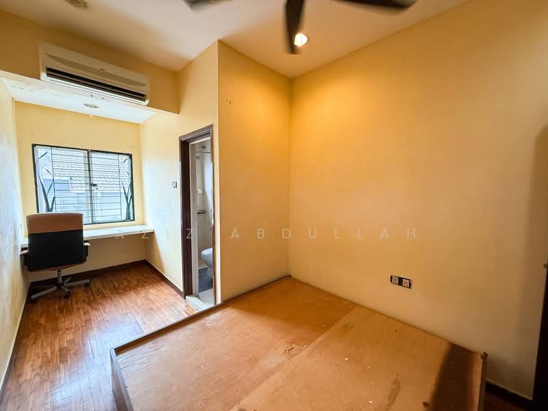 Rumah Teres 2 Tingkat untuk Dijual di Taman Tun Dr Ismail (Kuala Lumpur) - Aziz Abdullah - Bedroom - PropertyGuru.com.my