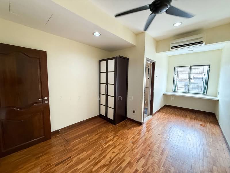 Rumah Teres 2 Tingkat untuk Dijual di Taman Tun Dr Ismail (Kuala Lumpur) - Aziz Abdullah - Bedroom - PropertyGuru.com.my