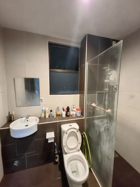 Pangsapuri untuk Dijual di Seri Austin Residence (Pangsapuri Seri Austin) - Ang Wee Meng - Bathroom - PropertyGuru.com.my