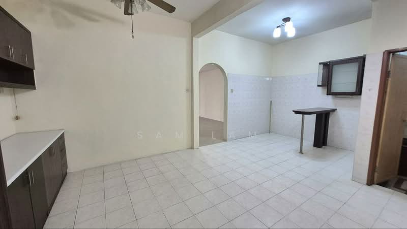 2-storey Terraced House for Sale in Ipoh (Perak) - Sam Lam - Kitchen - PropertyGuru.com.my