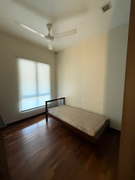 Rumah Teres 2 Tingkat untuk Disewa di Leisure Farm (Gelang Patah) - Tan Bing Yi - Bedroom - PropertyGuru.com.my