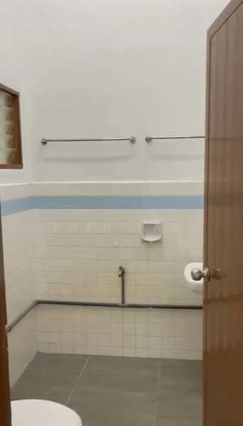 Rumah Teres 1 Tingkat untuk Dijual di Taman Sentosa (Johor Bahru) - Iden Tan - Bathroom - PropertyGuru.com.my
