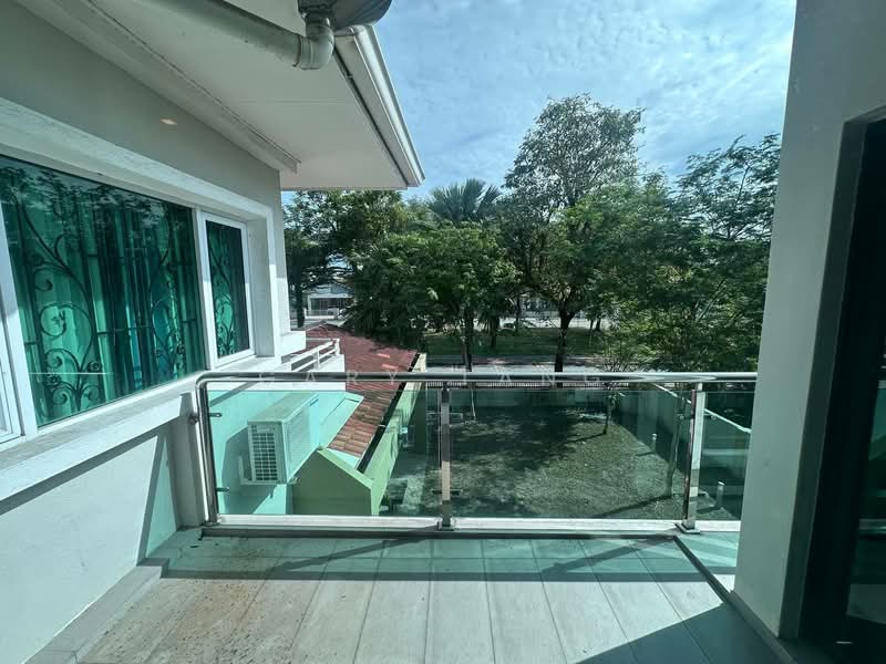 Bungalow for Sale in Bandar Baru Sri Klebang (Chemor) - Gary Tang - Balcony - PropertyGuru.com.my