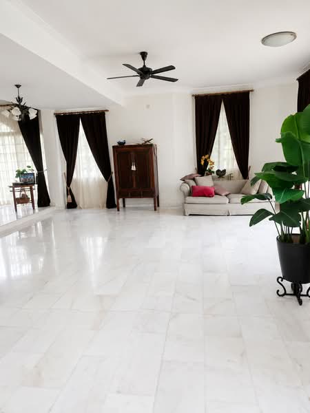 Bungalow for Sale in Kubang Buaya (Kuantan) - Azizol . - Living Room - PropertyGuru.com.my