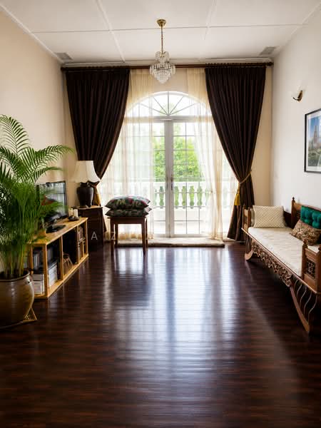 Bungalow for Sale in Kubang Buaya (Kuantan) - Azizol . - Living Room - PropertyGuru.com.my
