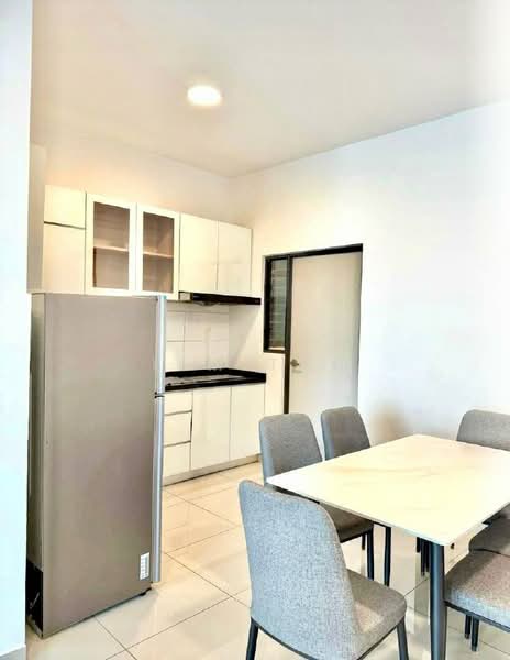 Kondominium untuk Disewa di Waterside Residence - Kim Tan - Kitchen - PropertyGuru.com.my