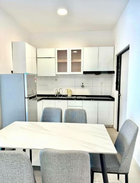 Kondominium untuk Disewa di Waterside Residence - Kim Tan - Kitchen - PropertyGuru.com.my