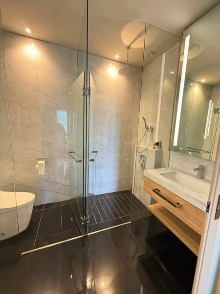 Servis Apartment untuk Disewa di Conlay Signature Suites by E&O - Aden Tai - Bathroom - PropertyGuru.com.my