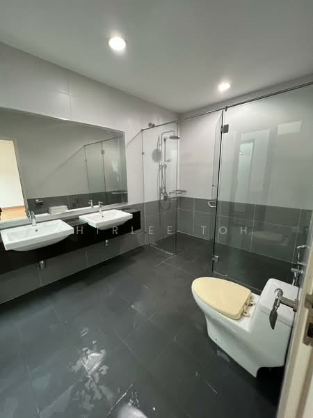 Rumah Teres 3 Tingkat untuk Dijual di Batu Caves (Selangor) - Shirlee Toh - Bathroom - PropertyGuru.com.my