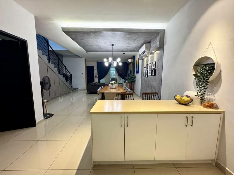 Rumah Teres 2 Tingkat untuk Dijual di Bandar Baru Bangi (Selangor) - Mohd Faizal - Living Room - PropertyGuru.com.my