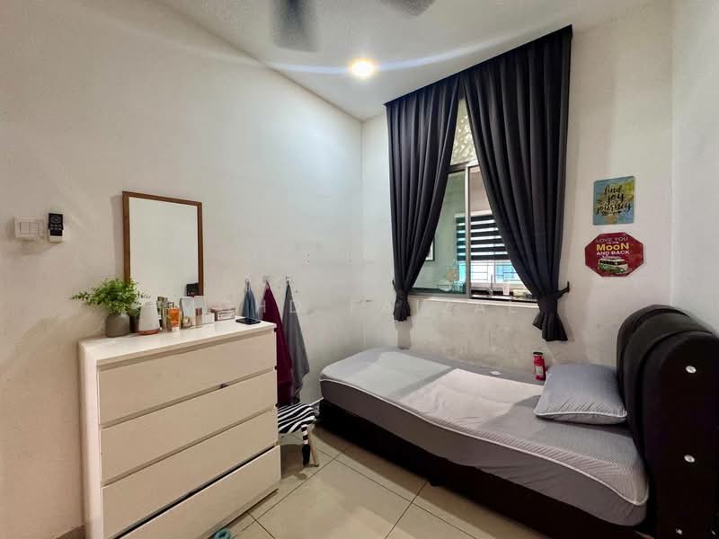 Rumah Teres 2 Tingkat untuk Dijual di Bandar Baru Bangi (Selangor) - Mohd Faizal - Bedroom - PropertyGuru.com.my