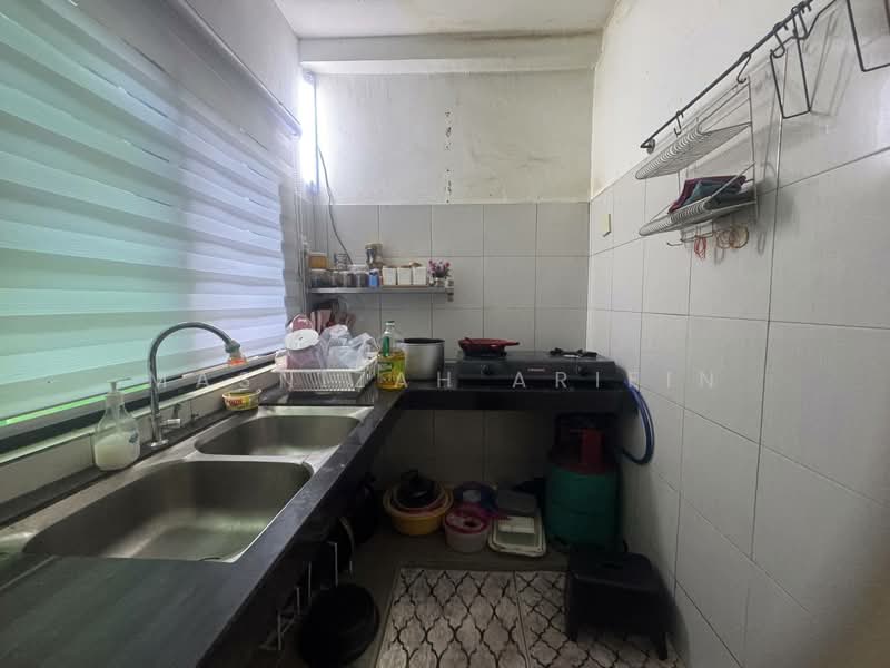2-storey Terraced House for Sale in Taman Permata (Ulu Kelang) - Masnizah Arifin - Kitchen - PropertyGuru.com.my