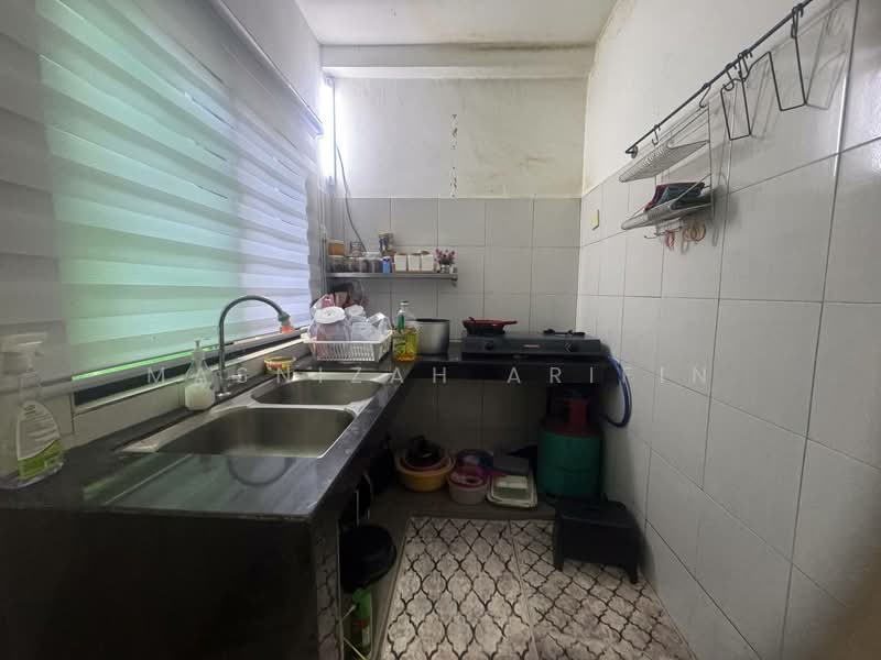 2-storey Terraced House for Sale in Taman Permata (Ulu Kelang) - Masnizah Arifin - Kitchen - PropertyGuru.com.my