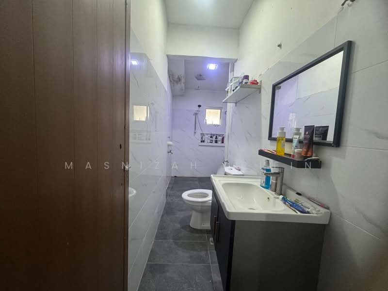 2-storey Terraced House for Sale in Taman Permata (Ulu Kelang) - Masnizah Arifin - Bathroom - PropertyGuru.com.my