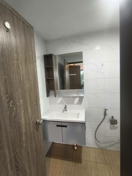Service Residence for Rent at Country Garden Central Park - Sze Lee - Bathroom - PropertyGuru.com.my