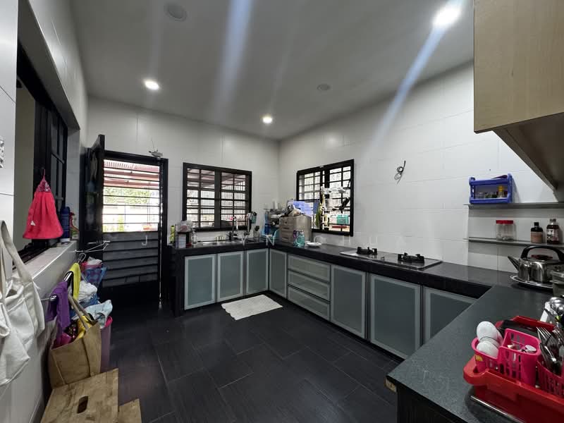 Rumah Berkembar untuk Dijual di Shah Alam (Selangor) - Jeslyn Chua - Kitchen - PropertyGuru.com.my