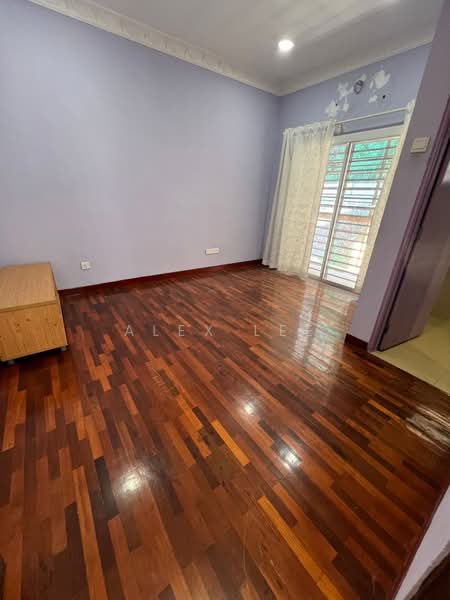 Rumah Berkembar untuk Dijual di Bandar Putra Permai (Seri Kembangan) - Alex Lee - Interior - PropertyGuru.com.my
