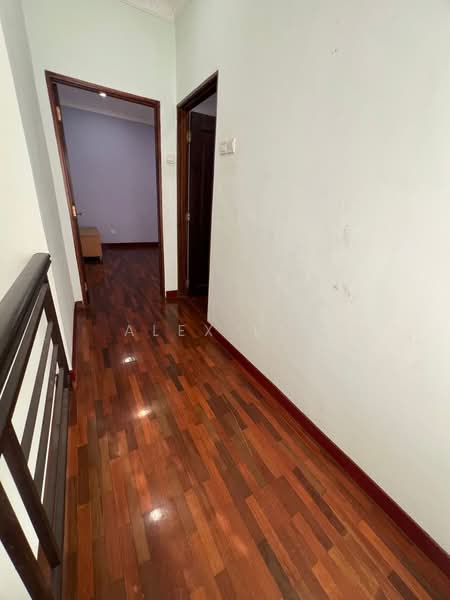 Rumah Berkembar untuk Dijual di Bandar Putra Permai (Seri Kembangan) - Alex Lee - PropertyGuru.com.my