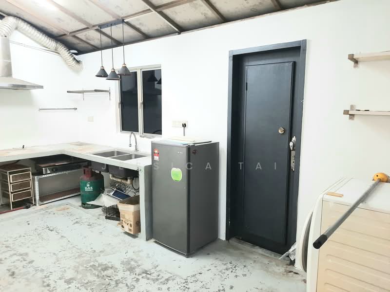Townhouse for Rent in Puchong (Selangor) - Jessica Tai - Kitchen - PropertyGuru.com.my