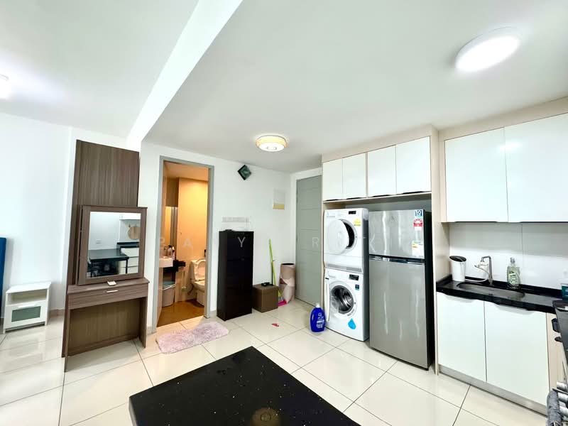 Condominium for Rent at Tropicana Bay Residences - Panya Rith - Kitchen - PropertyGuru.com.my